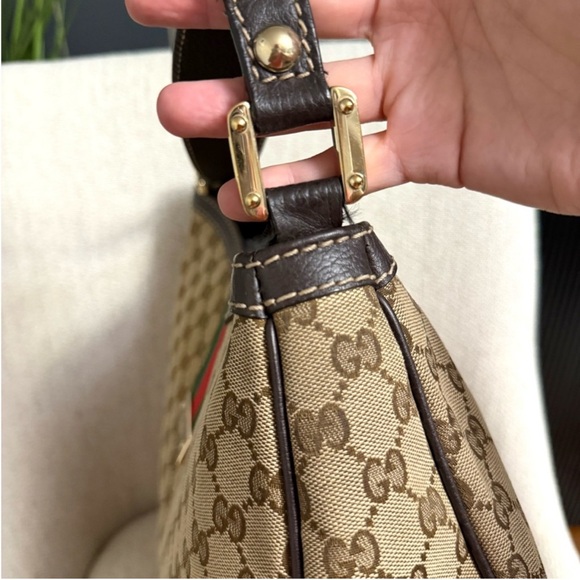 Authentic Gucci brown monogram canvas hobo bag - Picture 11 of 16